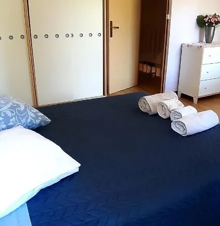 Chez Josie, 18mcarre Dans Longere Normande Francheville (Eure)
