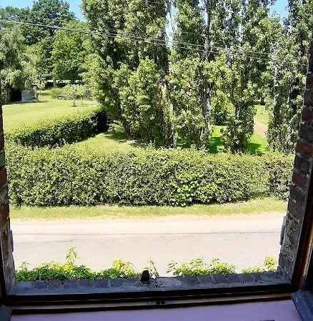 Chez Josie, 18mcarre Dans Longere Normande Francheville (Eure)